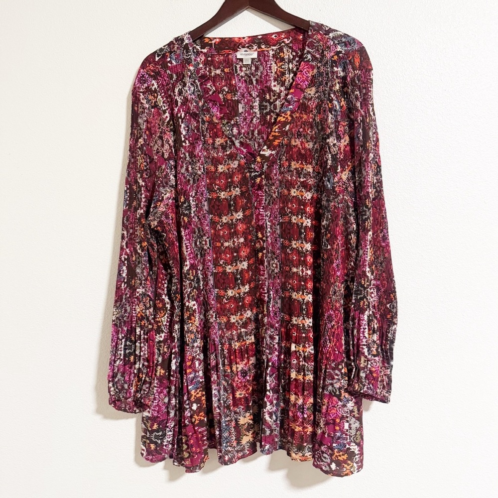 Avenue Plisse Pleated Peplum Hem Abstract Floral Blouse